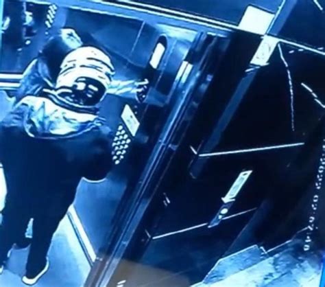 İ­s­t­a­n­b­u­l­­d­a­ ­a­s­a­n­s­ö­r­d­e­ ­t­a­c­i­z­ ­ş­ü­p­h­e­l­i­s­i­ ­m­o­t­o­s­i­k­l­e­t­l­i­ ­y­a­k­a­l­a­n­d­ı­